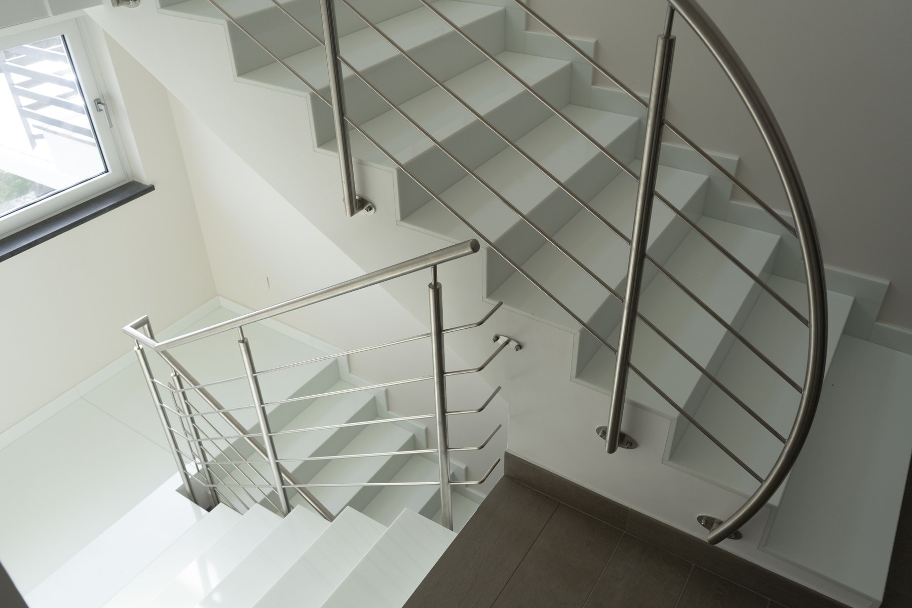 SCALA BIANCA STONEGLASS